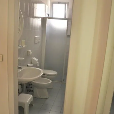 Larenzia Szálloda 3*
